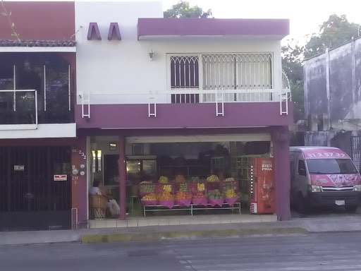 Dulcería Frutería y Dulcería Carrillo