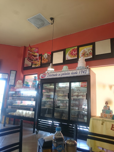 Dulcería Super Cream Plaza Altamira - Pastelería